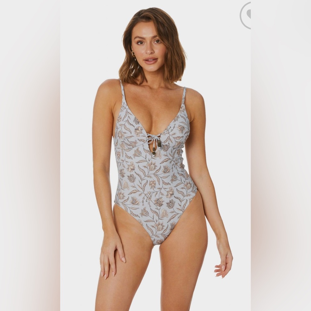 TIGERLILY AMYRIS ELLE ONE PIECE SWIMSUIT MEDIUM BNWT